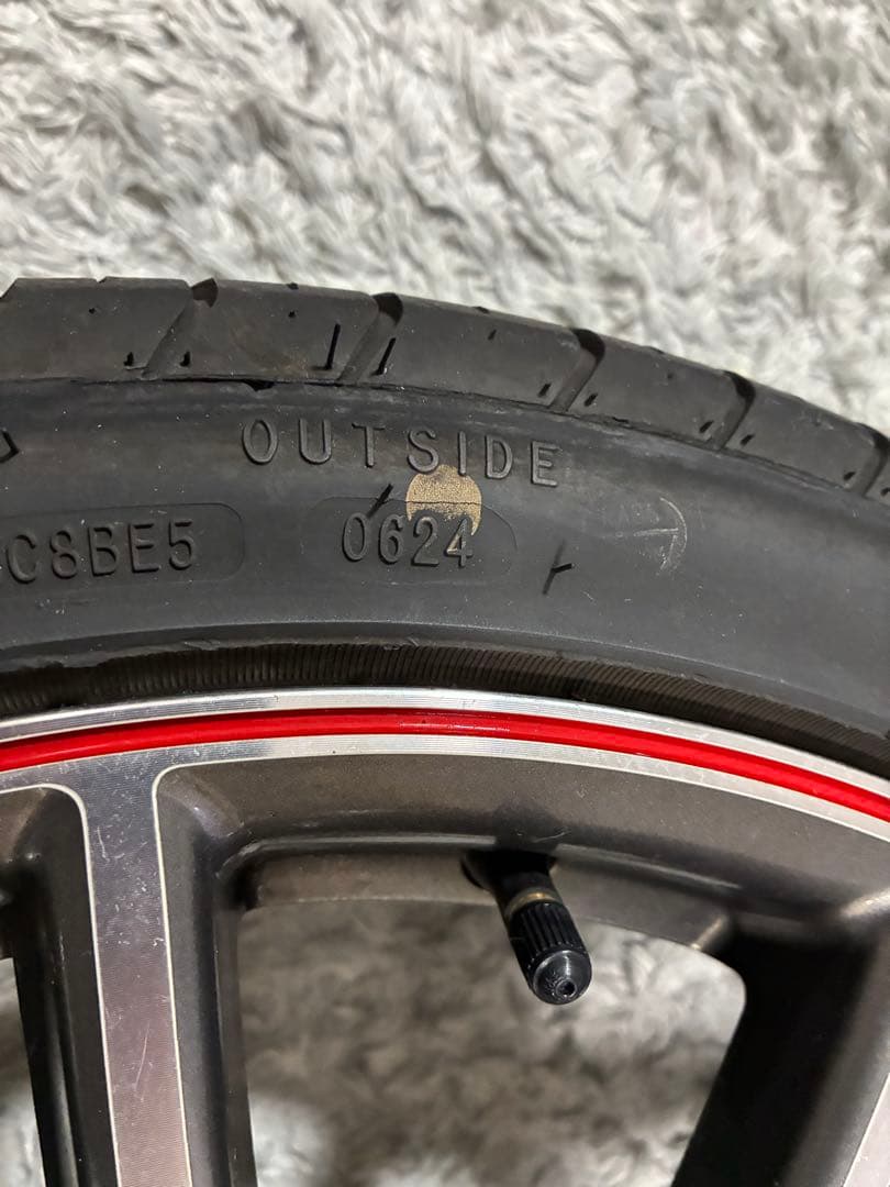 30プリウスG's 18インチ純正レッドラインホイール　4本セット（タイヤ付き）