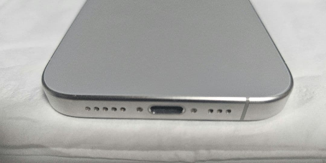 iPhone15pro ナチュラルチタニウム