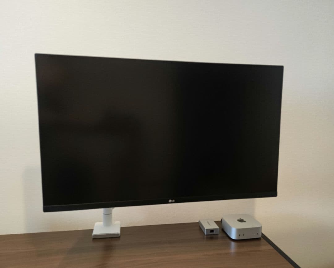 【美品】LG 32UQ750-W 31.5インチ 144hz 4Kモニター
