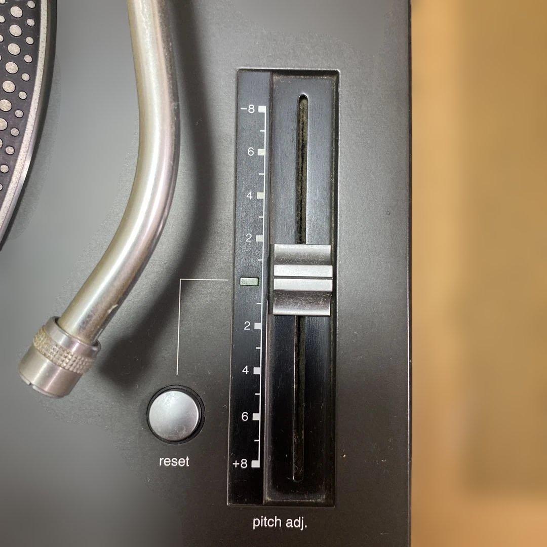 Technics SL-1200MK5 ターンテーブル（一台目）