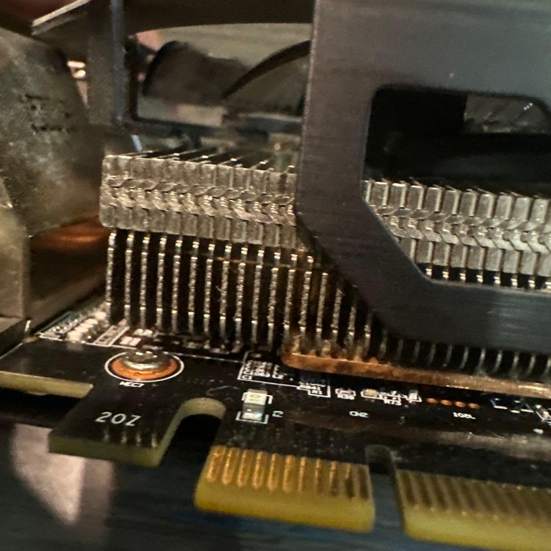 ジャンク GV-N98TG1 GAMING-6GD