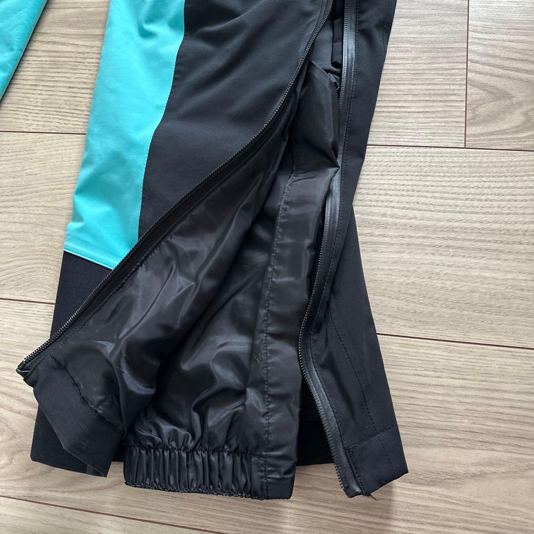 専用　DESCENTE スキーウェア　上下セット　L サイズ　デサントチーム