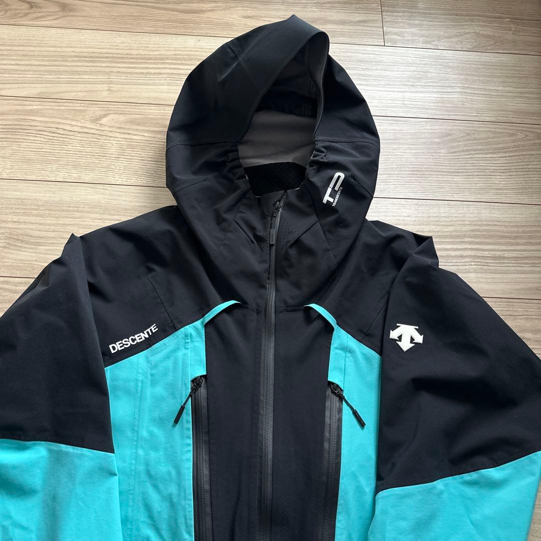 専用　DESCENTE スキーウェア　上下セット　L サイズ　デサントチーム