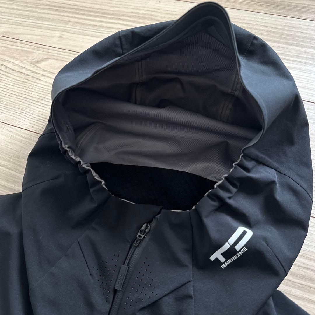 専用　DESCENTE スキーウェア　上下セット　L サイズ　デサントチーム