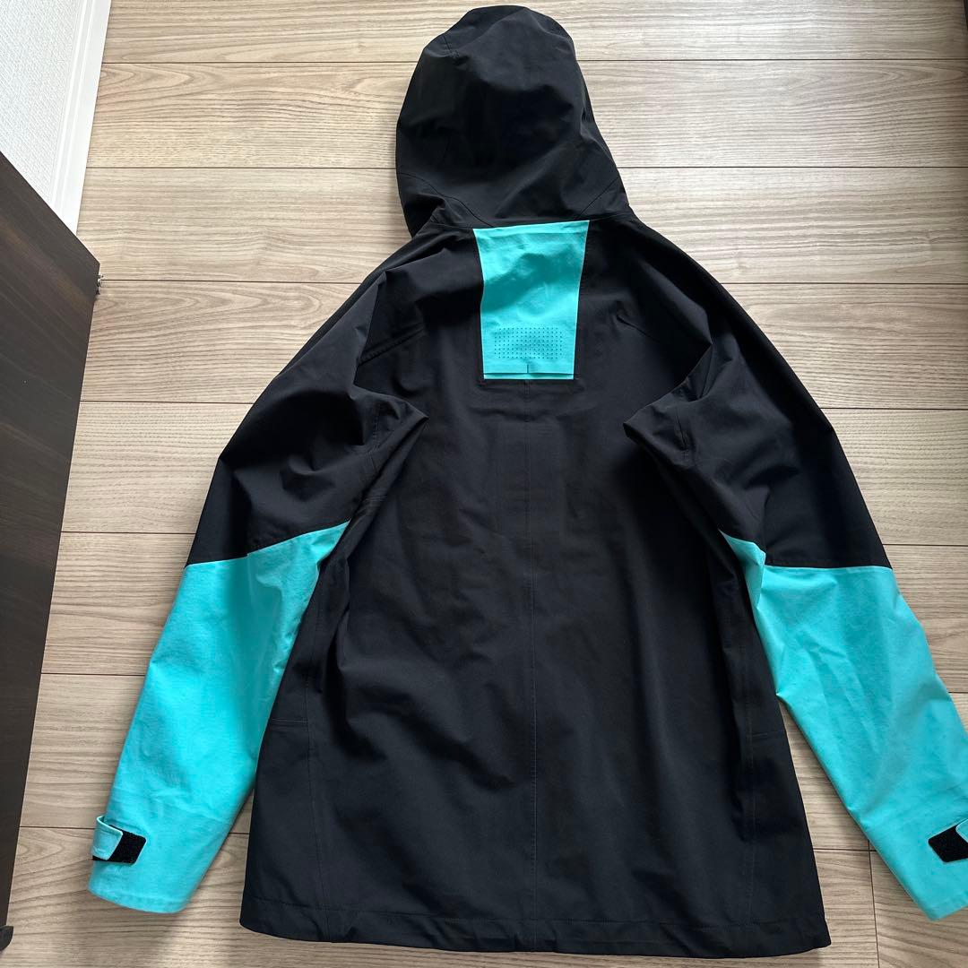 専用　DESCENTE スキーウェア　上下セット　L サイズ　デサントチーム