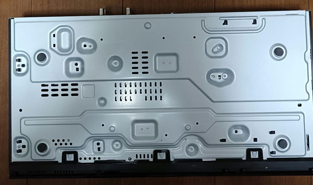 Blue-rayレコーダー　SHARP 4B-10BT3