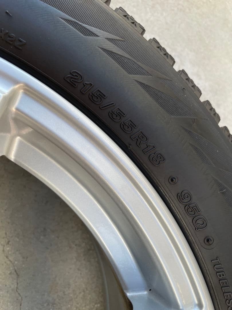 ボルボV60CC用　スタッドレスタイヤとホイールのセットで1本売りです。