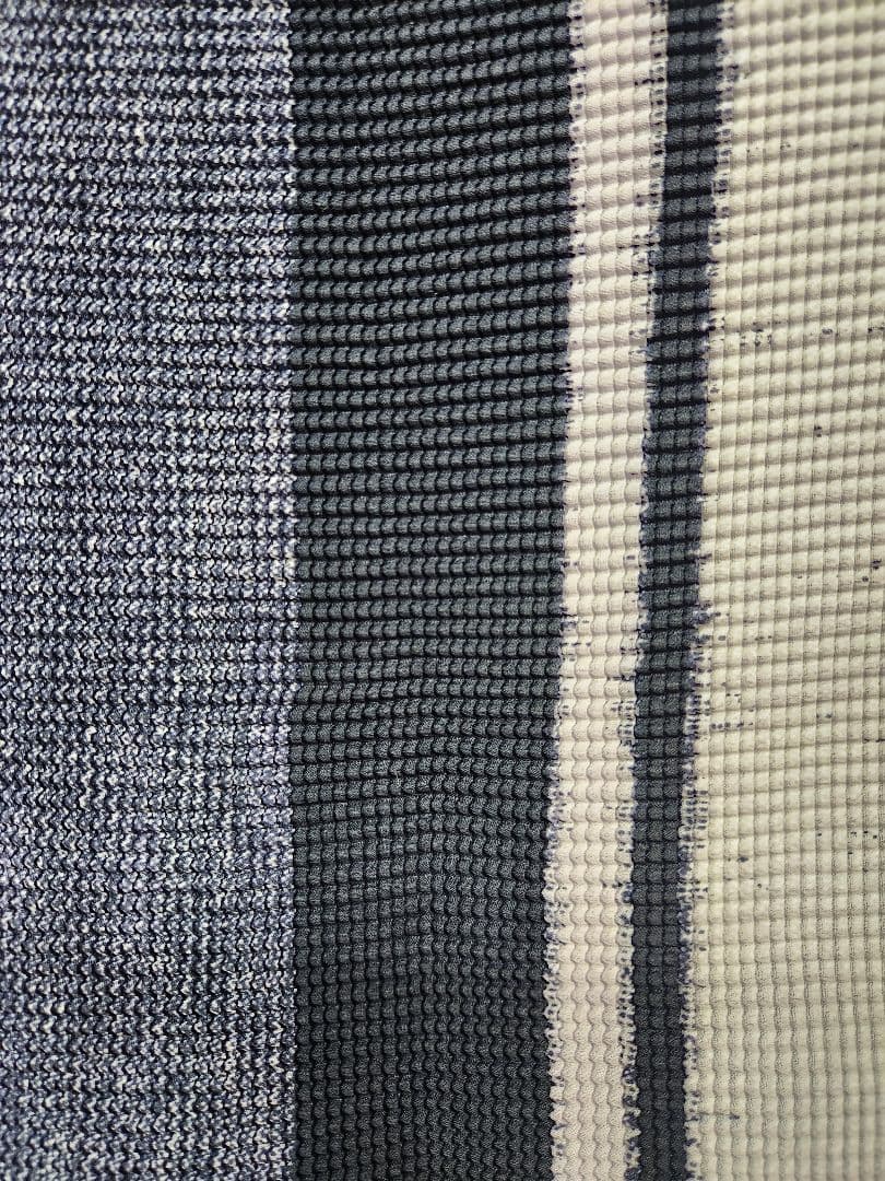 64258　me ISSEY MIYAKE　ストライプ　ハイネック　カットソー