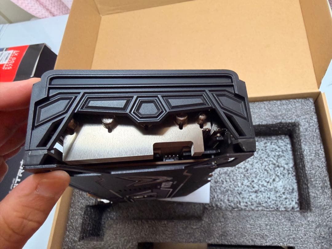 Sapphire NITRO+ グラフィックボード　RX Vega 64 HBM