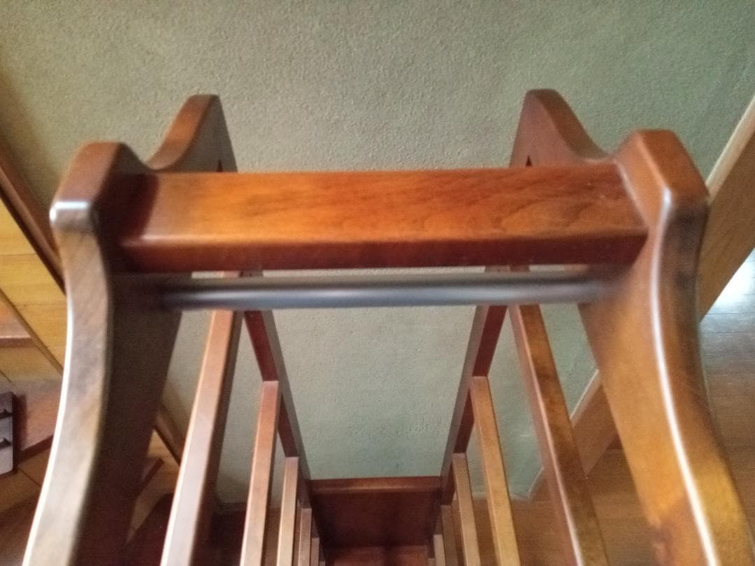 木製スリム洋服掛け 上部トレイ付き　豊岡クラフト