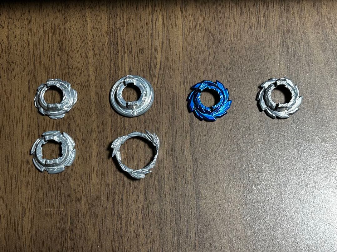 ベイブレードバースト 引退品