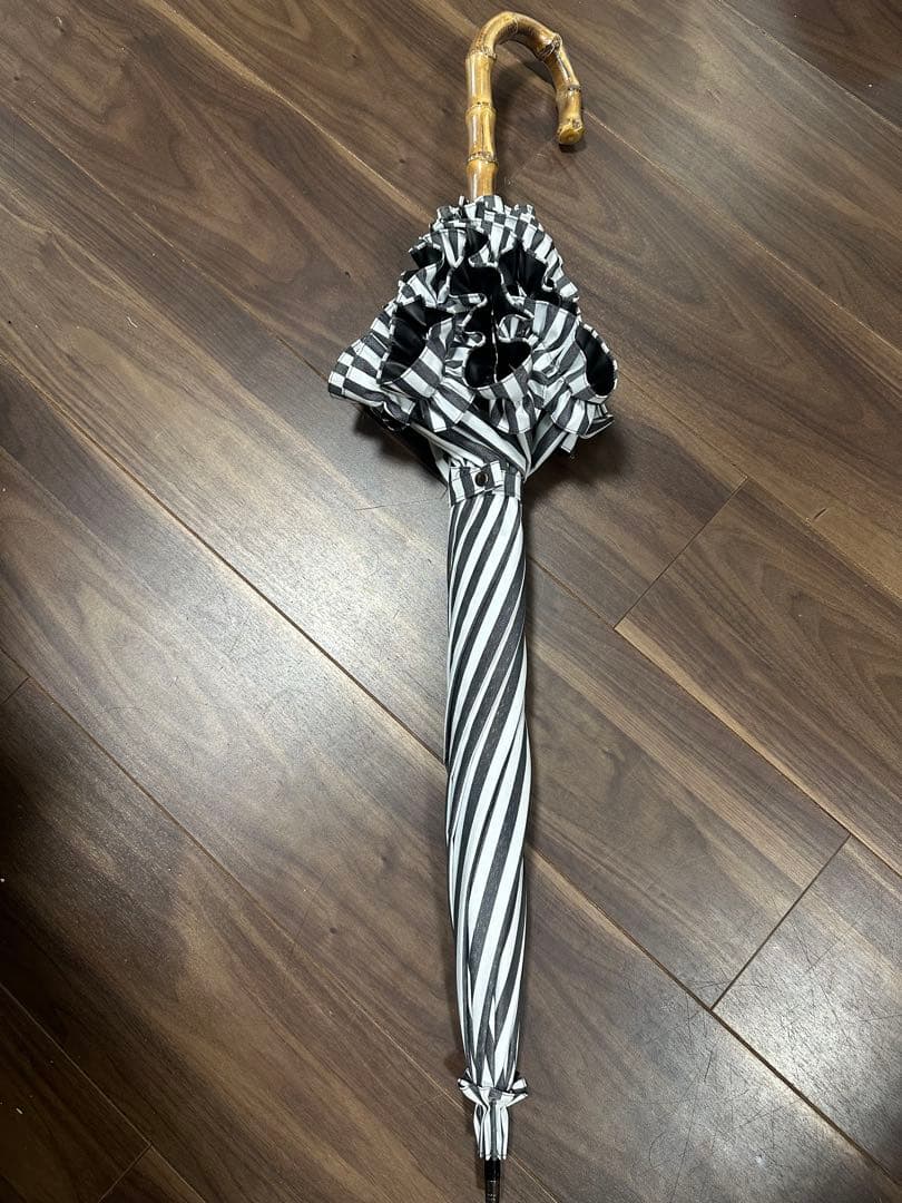 サンバリア 100♡日傘・Mサイズフリルストライプ