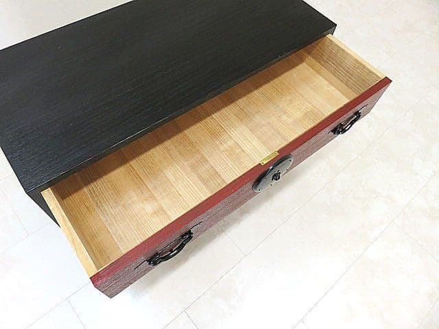 ぶ*〜様 伝統工芸/国産品　米沢箪笥　黒/朱塗り着物箪笥　　木釘/和箪笥/刀箪笥