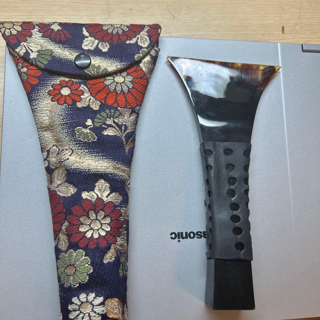 津軽三味線のべっ甲撥 ケース付き