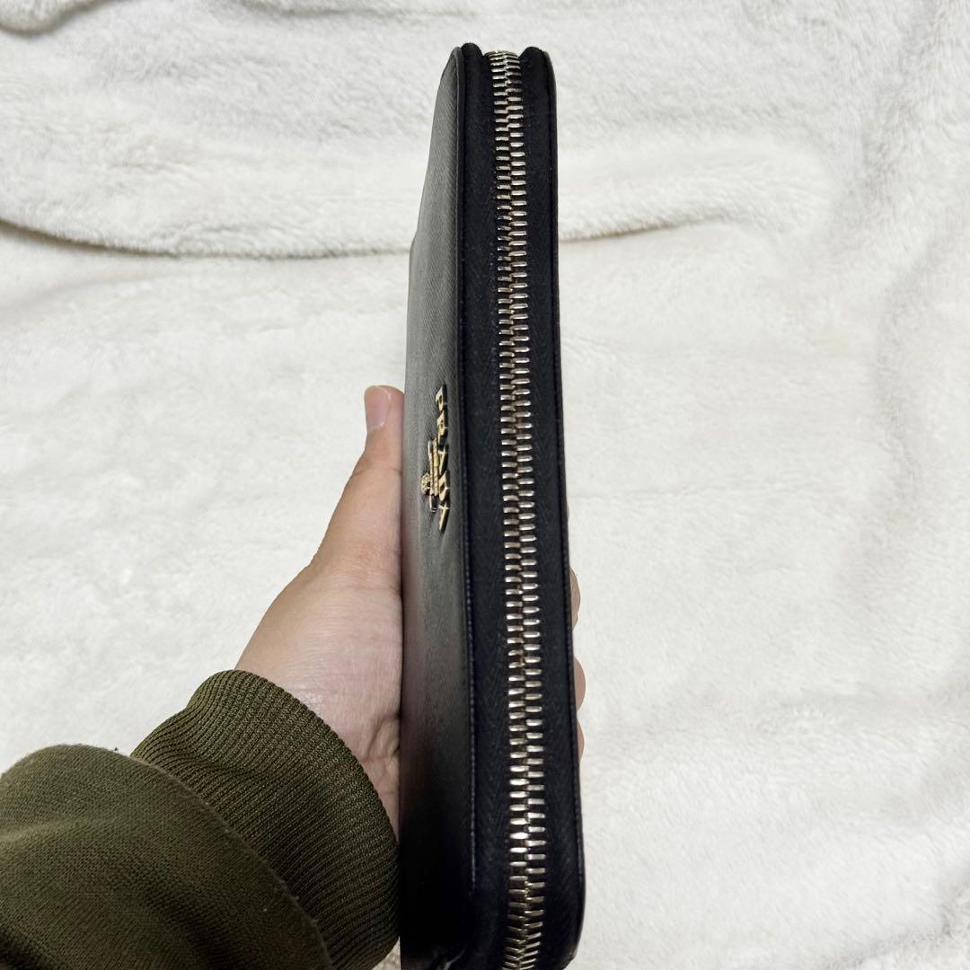 PRADA プラダ　長財布　サフィアーノ　ブラック　ゴールド金具