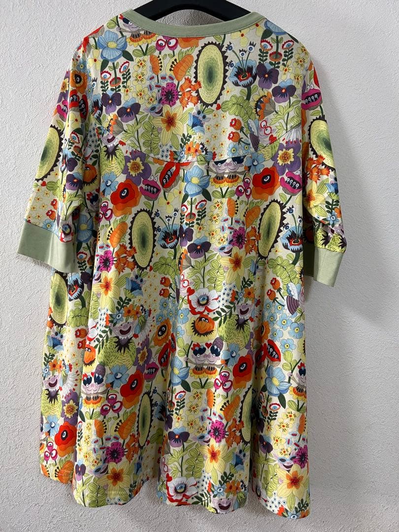 アルベロ　トップス