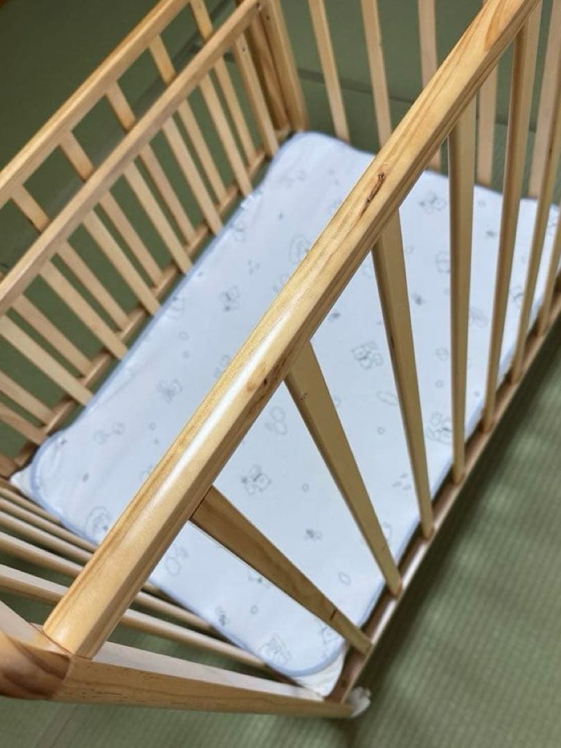 ミニサイズ ベビーベッド 60x90cm ヤトミ　キャスター付き　ナチュラル