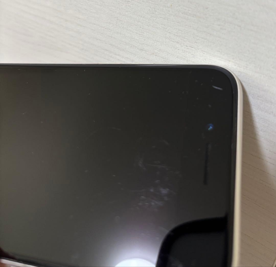 iPhone SE3 スターライト　64GB 中古