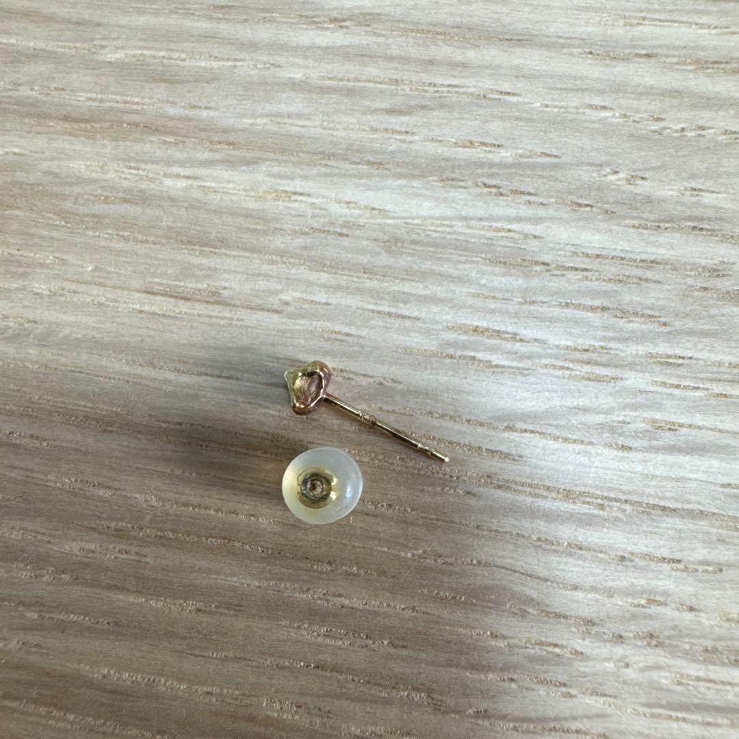 本日までの出品！1117 loro K18 両耳用　キャッチだけは一つのみ