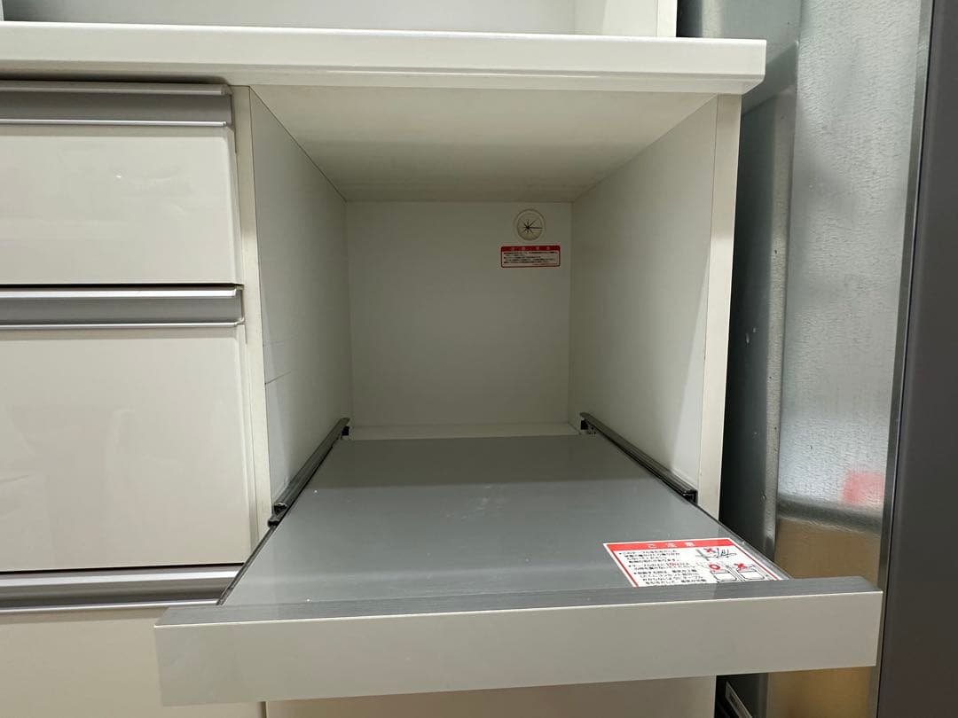 ニトリ食器棚　アルミナ２　W１４０㎝、H１９５㎝　2月22日まで