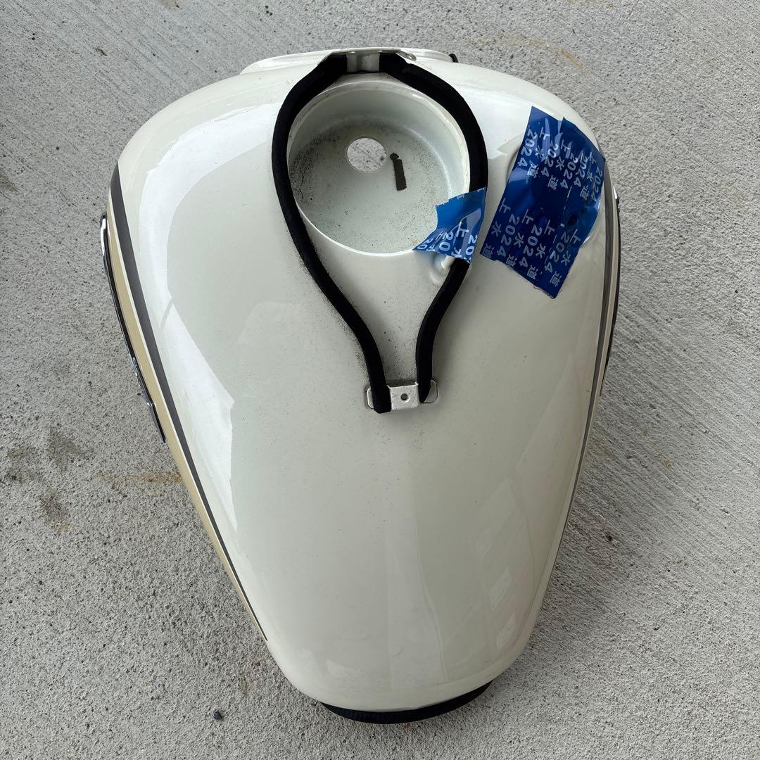 ホワイト ストライプデザイン タンク