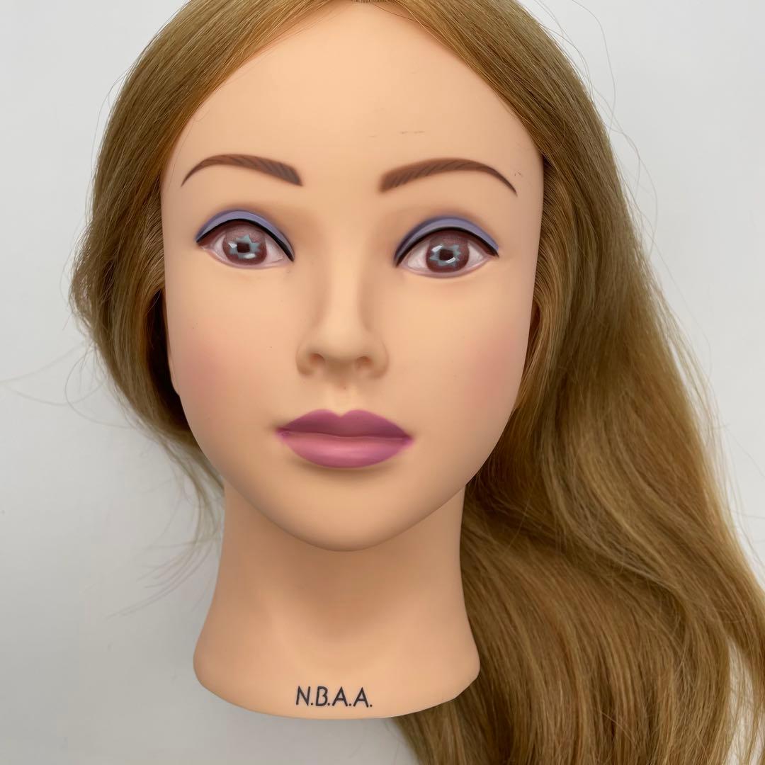 カットウィッグ　アップウィッグ　美容師　NBAA ブロンド