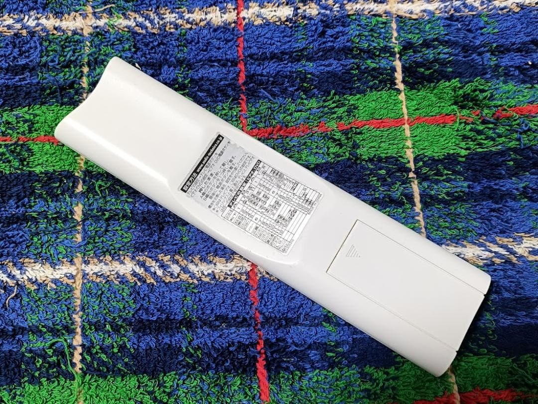 【保証付】オーディオテクニカ　テレビビデオ DVDリモコン ATV-528