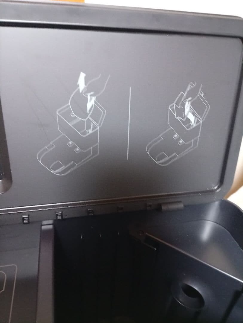 iRobot Roomba J7 本体 充電ステーション付き　作動良好