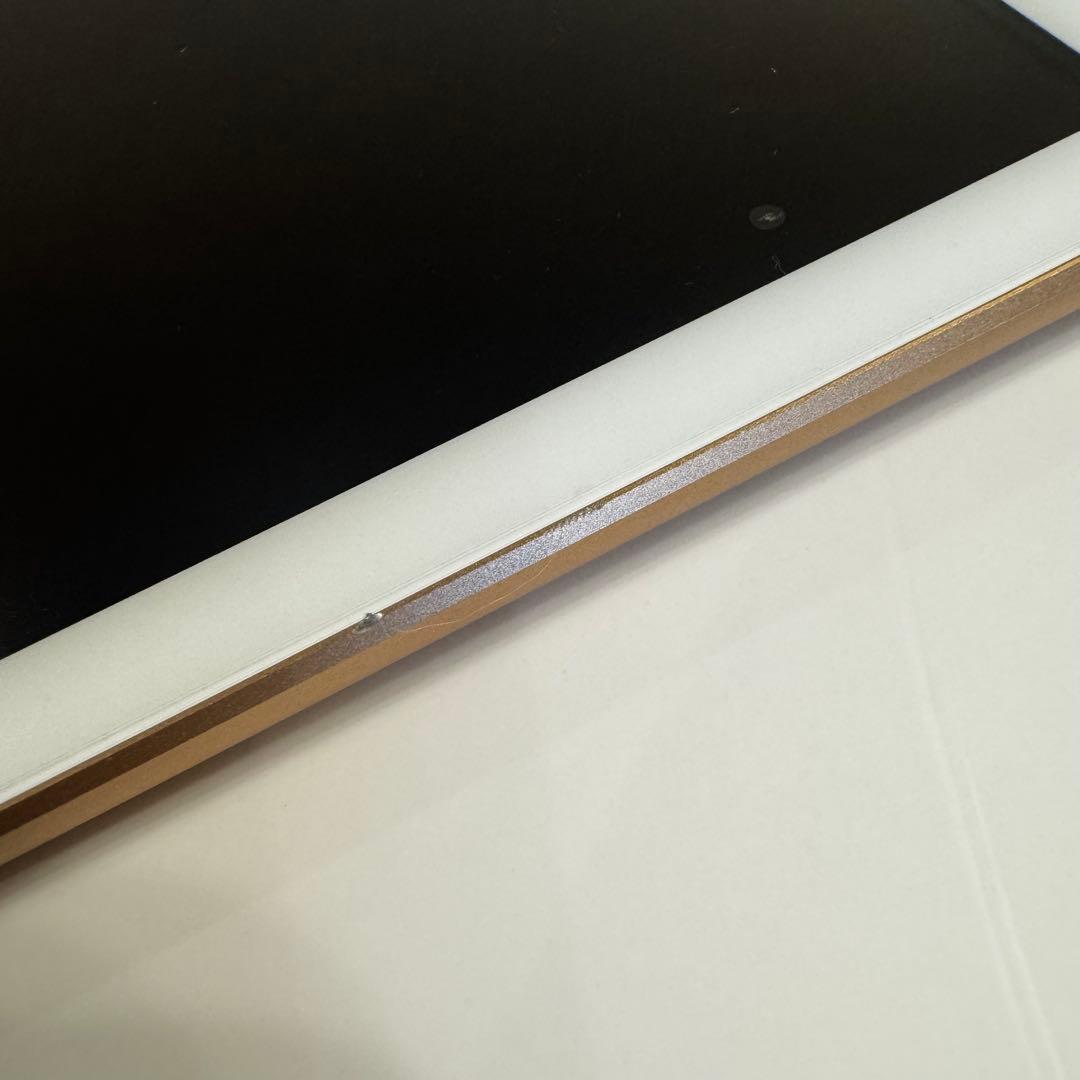 iPad 第7世代 本体 ゴールド 32GB