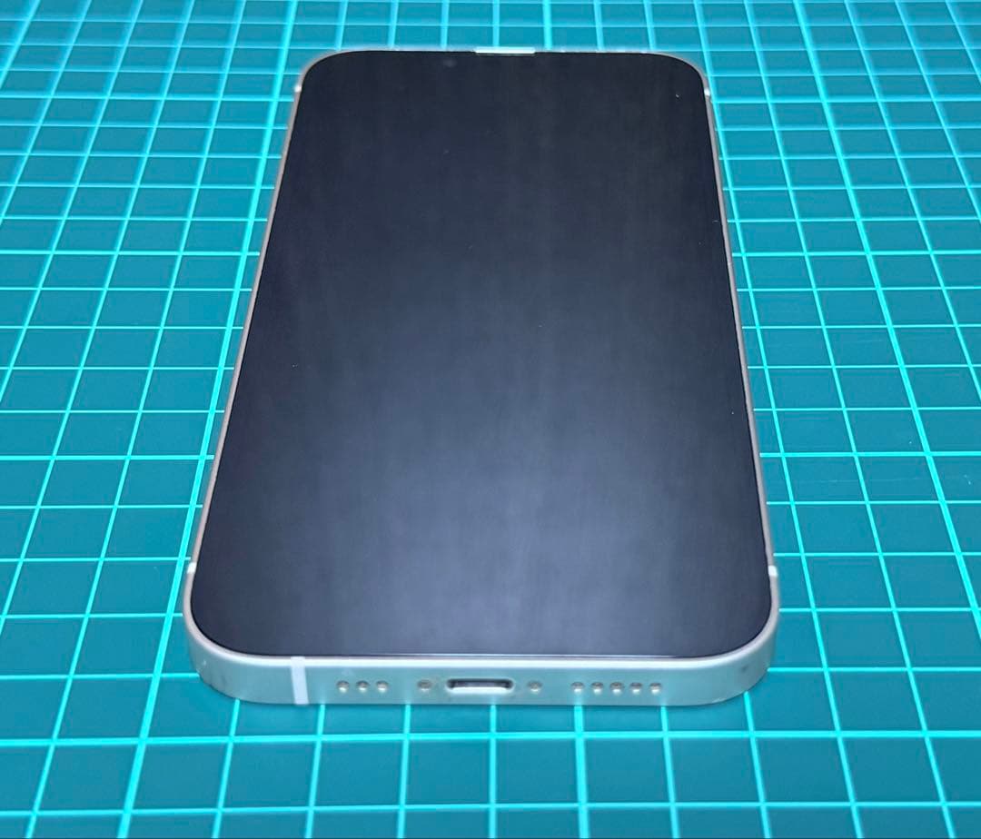 iPhone13 256GB スターライト SIMロックなし