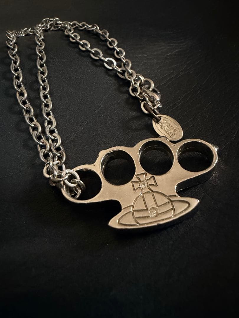 Vivienne Westwood ナックルオーブ ネックレス シルバー