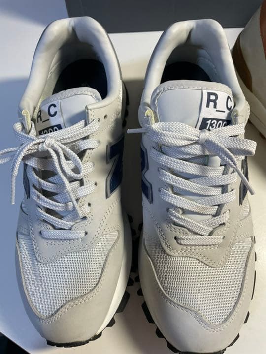 ニューバランス　スニーカー　1300