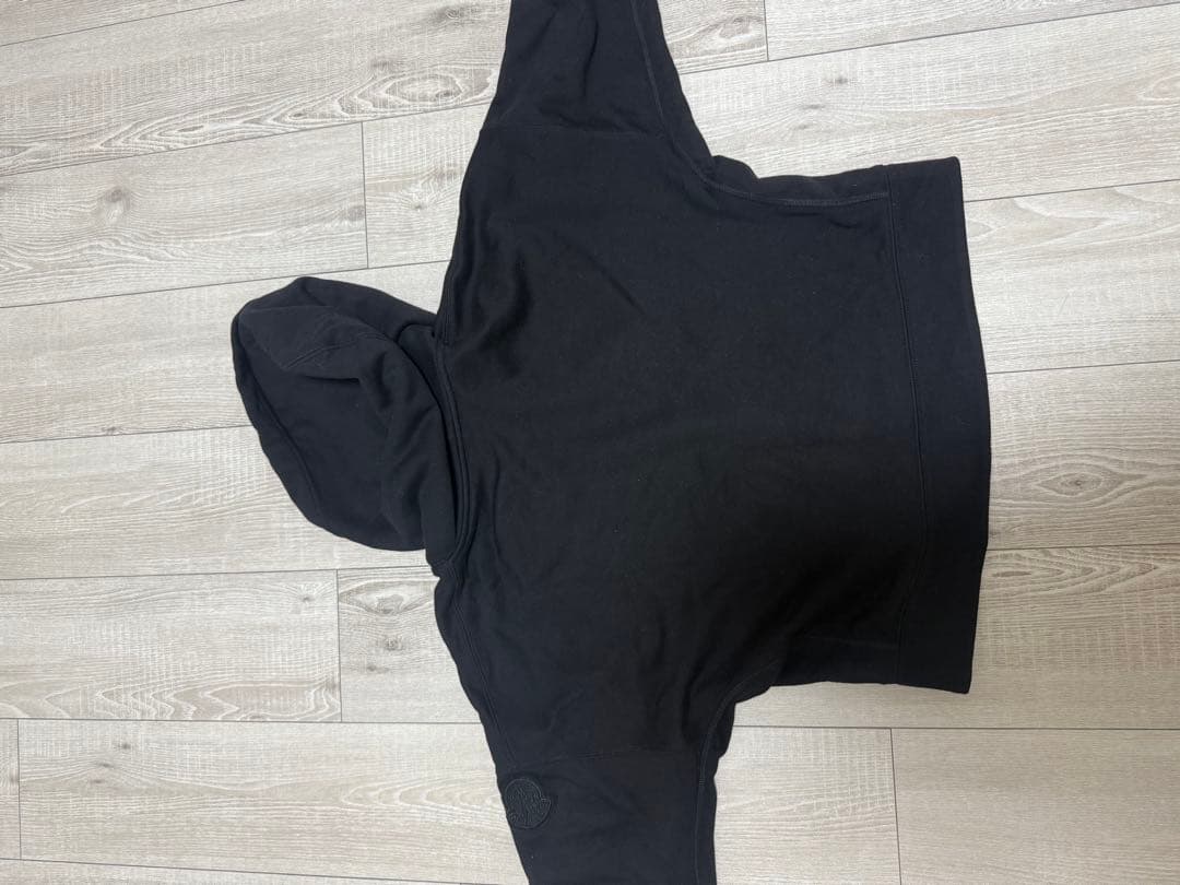 は*ん様 モンクレール　クロップド　オーバーサイズ　パーカー　ブラック　黒　s