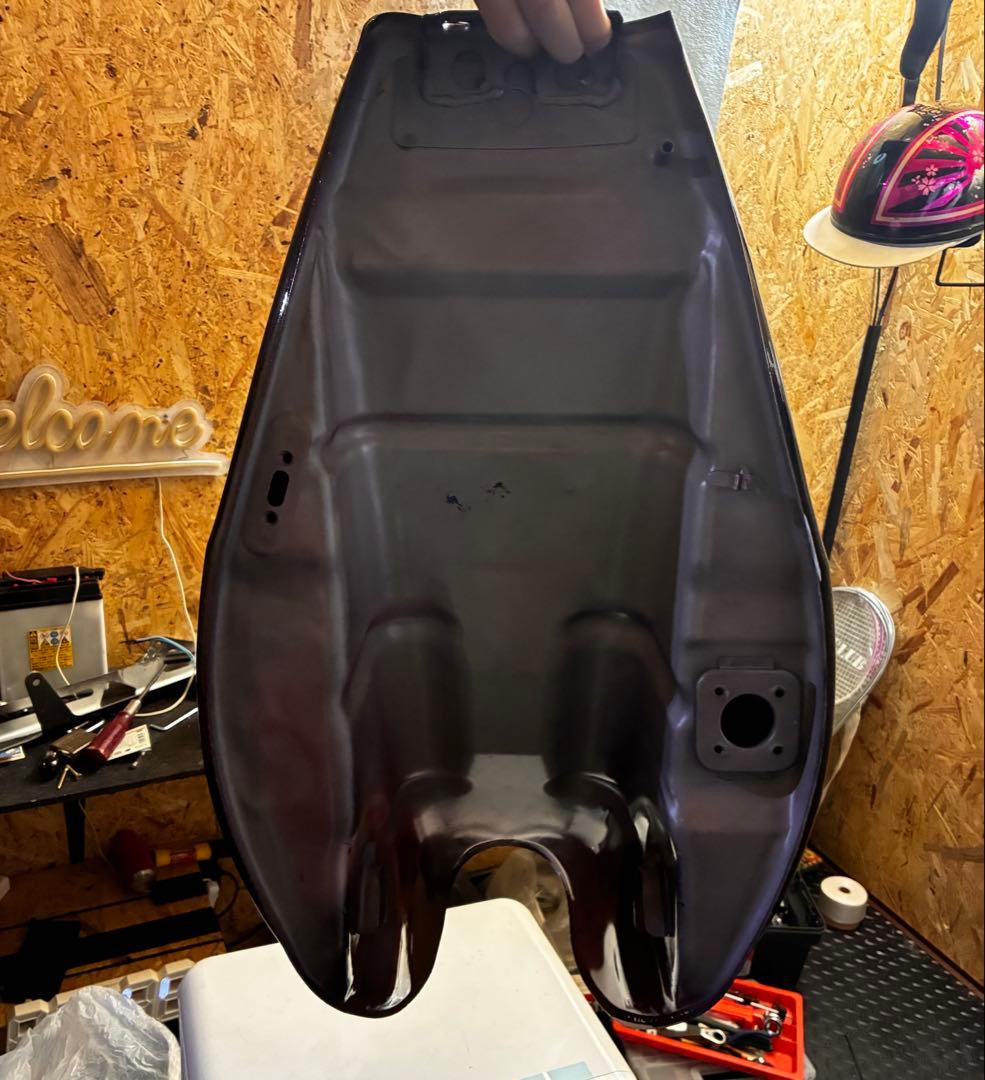 ゼファー400 タンク火の玉外装【新品】