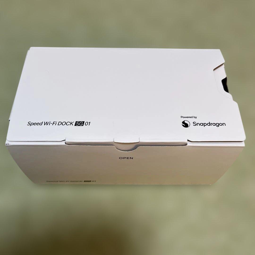 Speed Wi-Fi DOCK 5G 01 ブラック