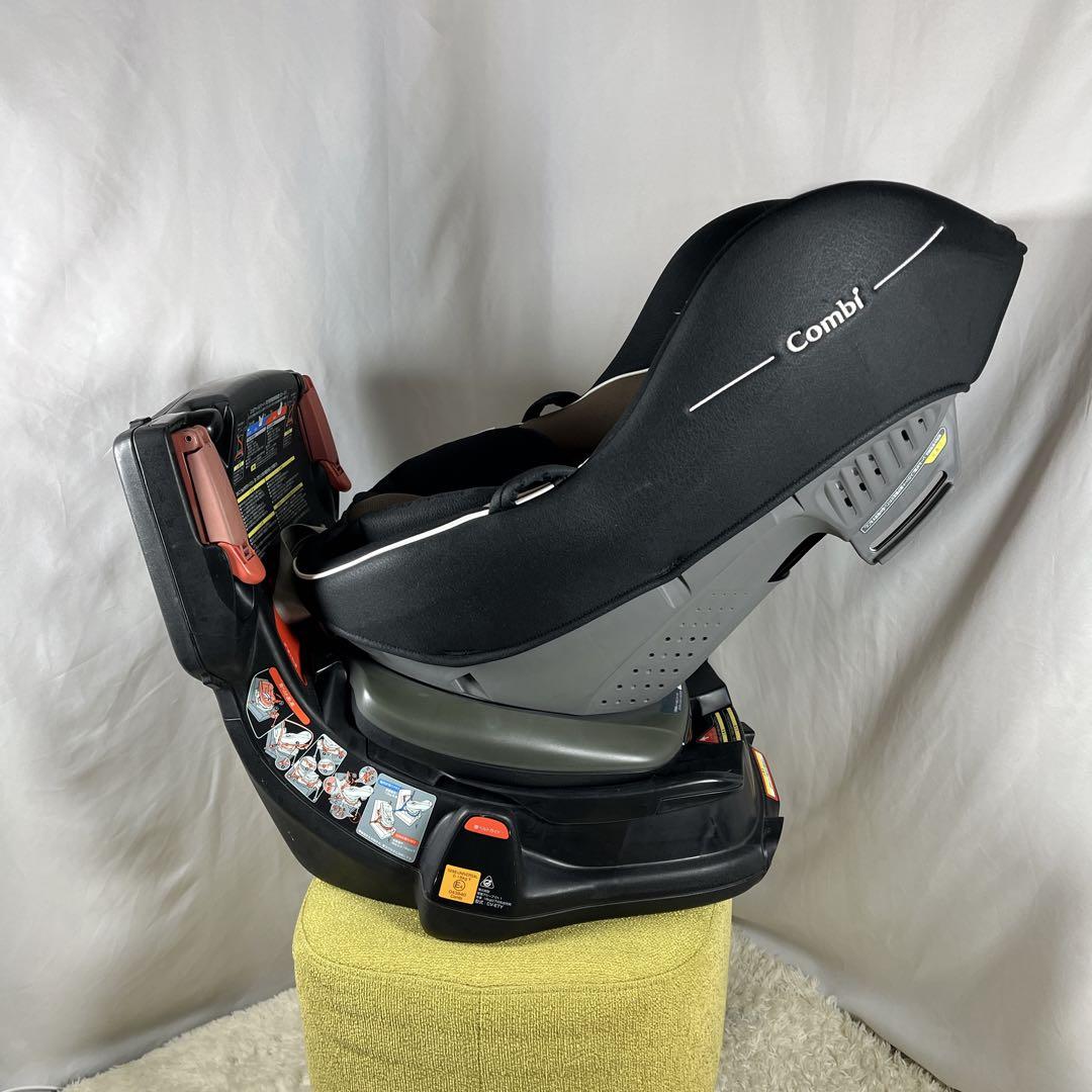 Combi コンビ ゼウスターンユーロ 回転式チャイルドシート 新生児〜ブラック