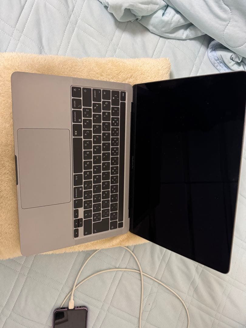 macbookpro 2020 i7 13インチ メモリ16gb SSD1TB