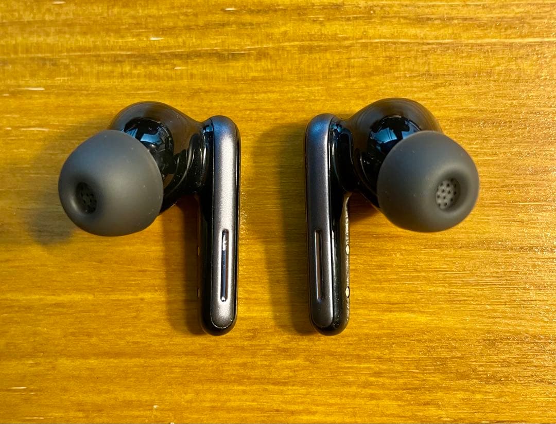 soundcore Liberty 5 ワイヤレスイヤホン + シリコンケース