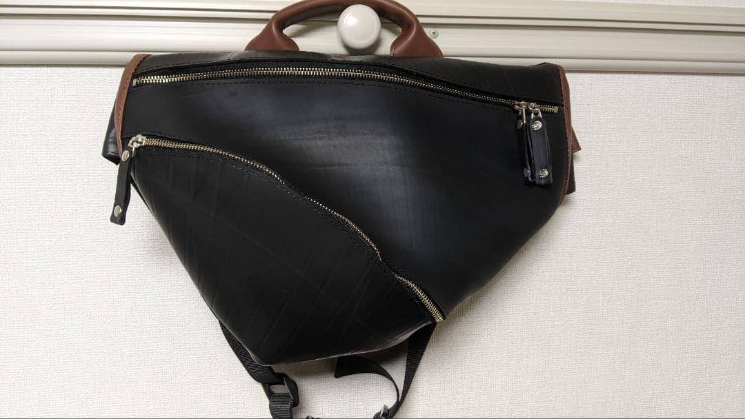 【新品】SEAL　ワンショルダーバッグ TRIANGLE LARGE