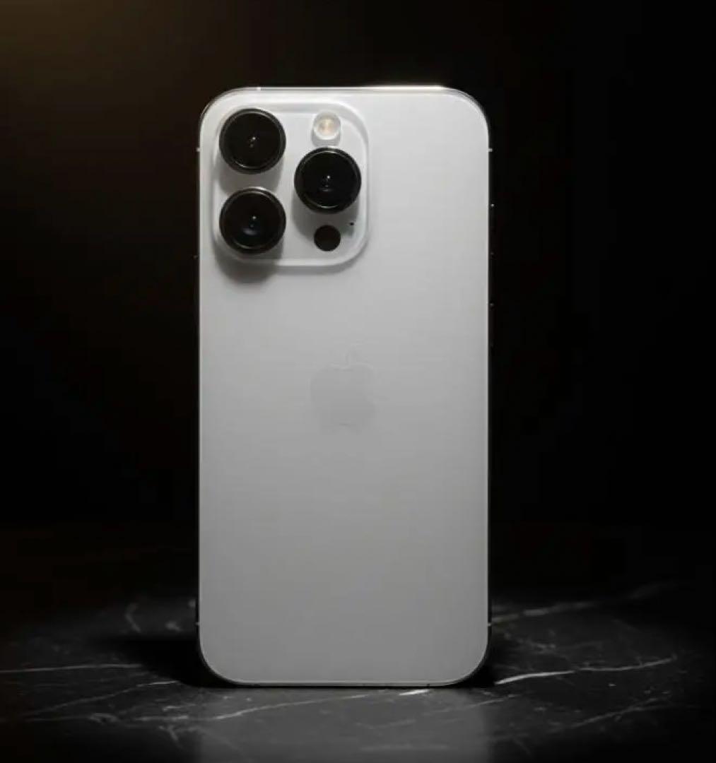 超美品】iPhone15 Pro 128GB ホワイトチタニウム SIMフリー