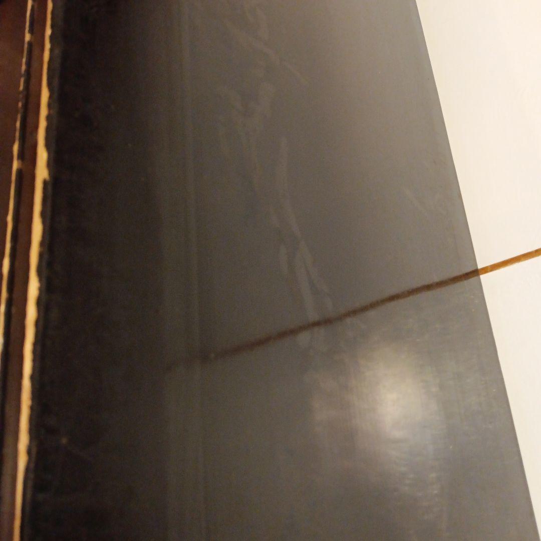 渋い箪笥です。