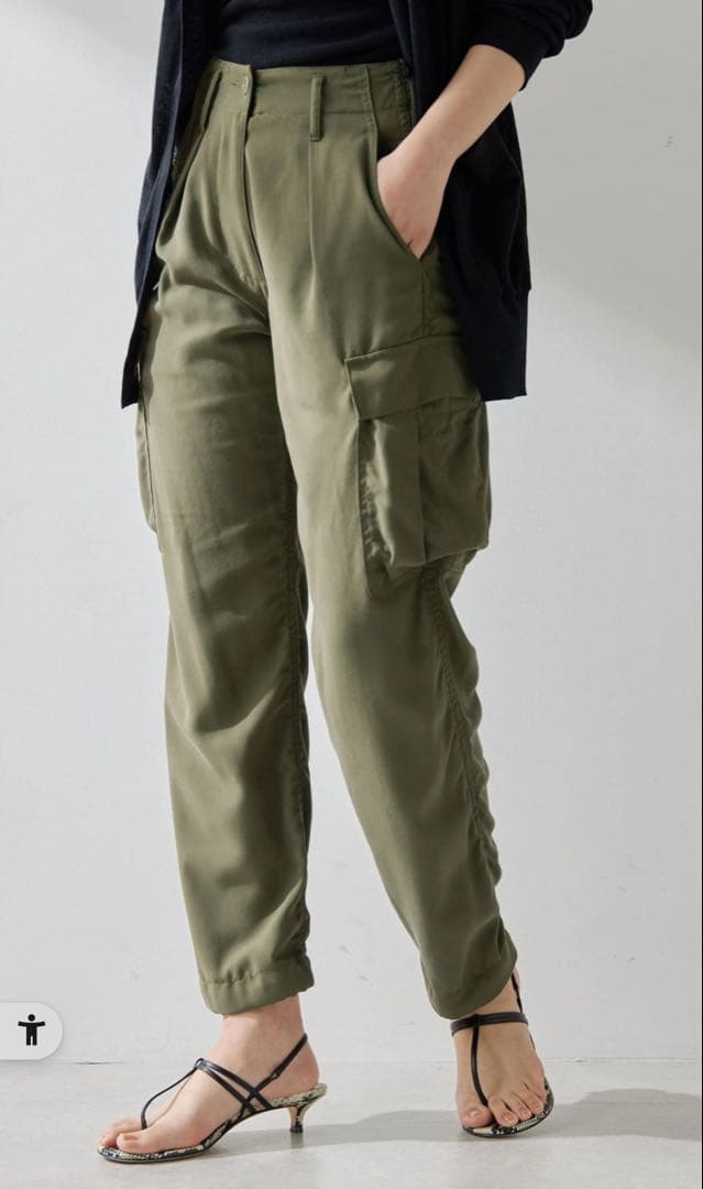 お値下しました 新品未使用 Whim Gazetteバッグサテン カーゴパンツ