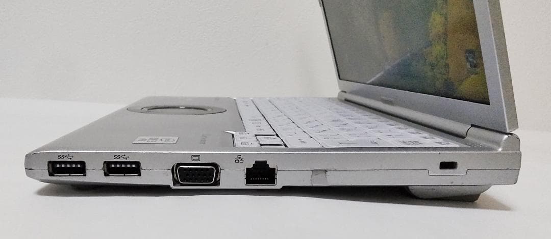 【メモリ16GBを搭載した貴重モデル】CF-SV9 レッツノート