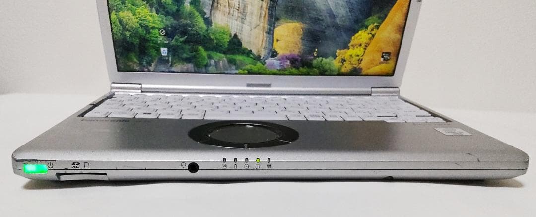 【メモリ16GBを搭載した貴重モデル】CF-SV9 レッツノート