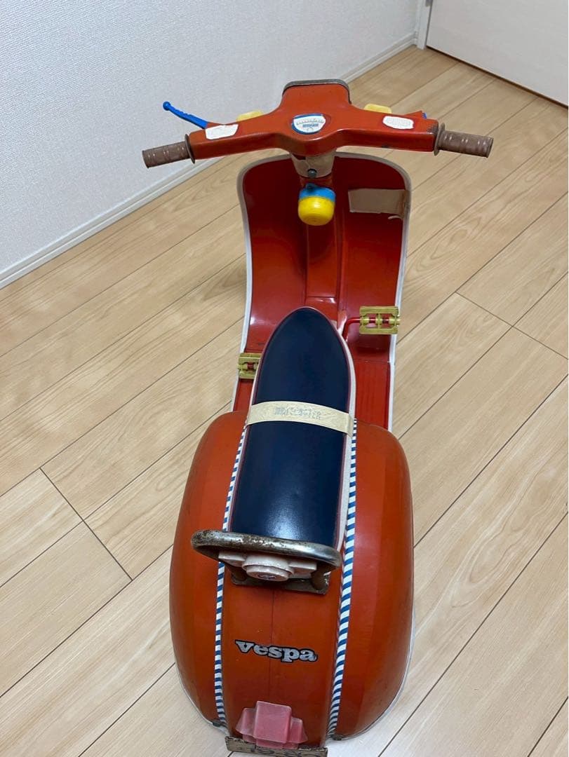 VESPA ペダル式三輪車 ブリキ玩具 置物