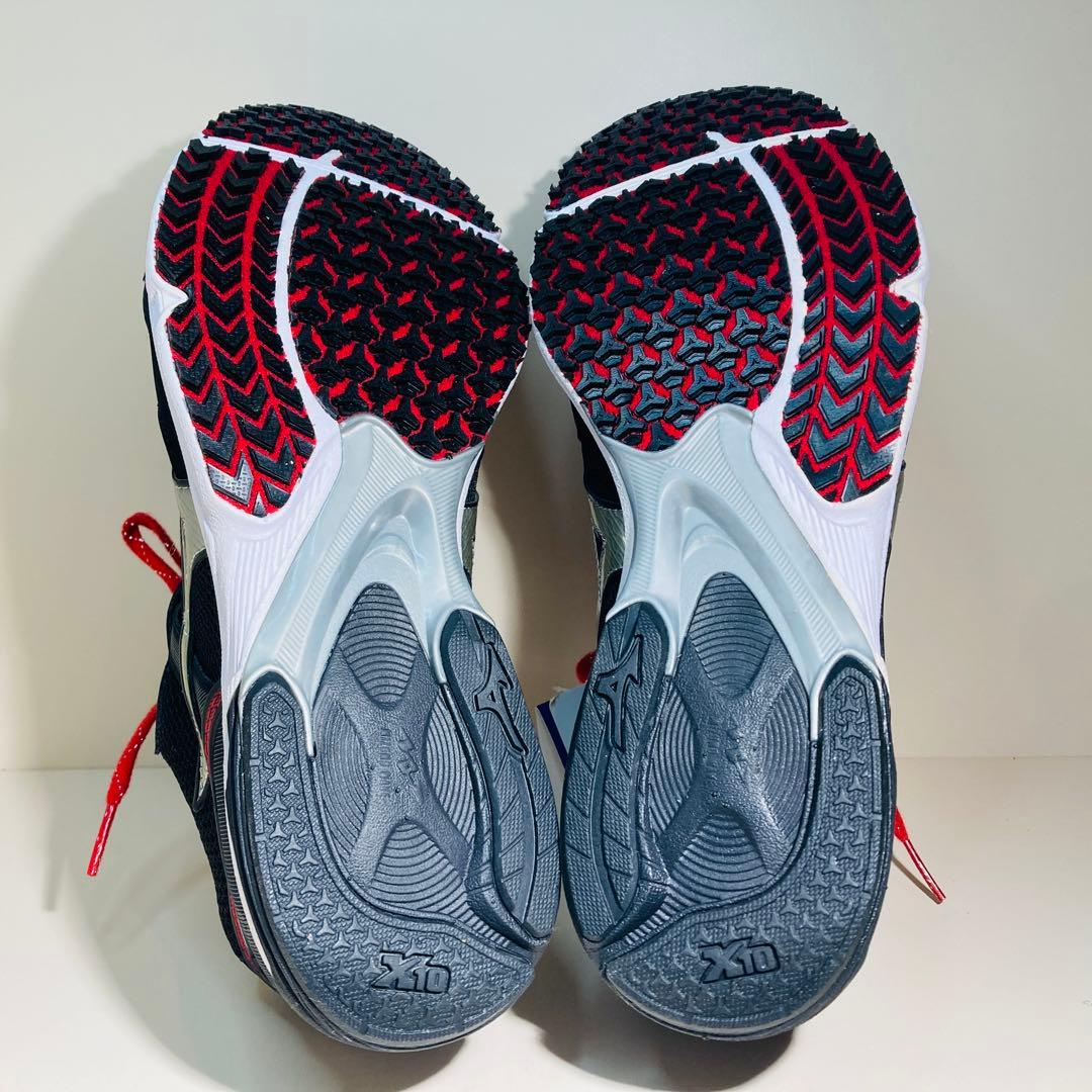 とおる 新品未使用ダMIZUNOミズノ ウェーブエンペラー3 26.0cm