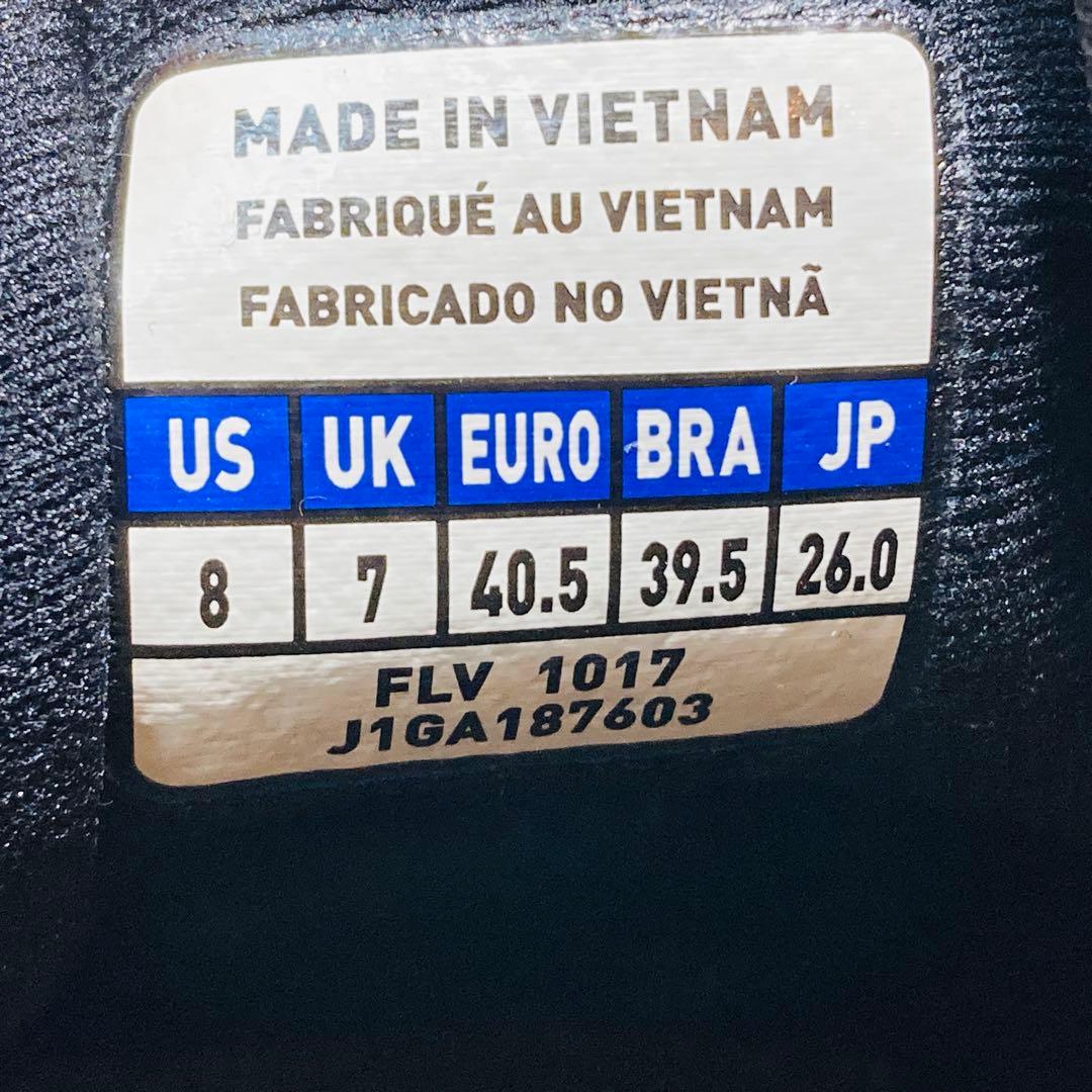 とおる 新品未使用ダMIZUNOミズノ ウェーブエンペラー3 26.0cm