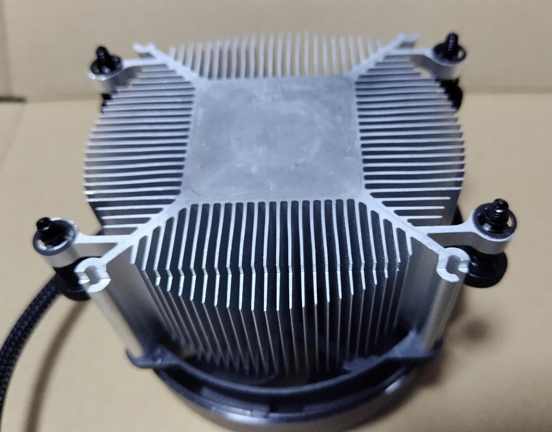 AMD Ryzen 5 3400G クーラー付き