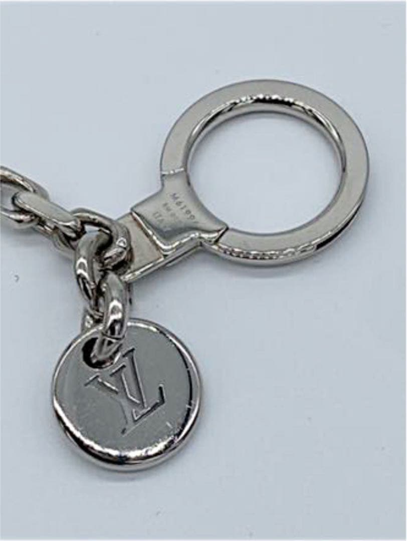 LOUIS VUITTON ポルトクレ シェンヌ Vスクエア キーチェーン