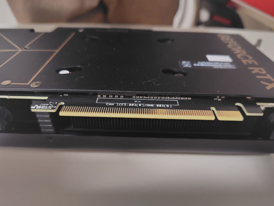 ASUS PROART RTX 4070 グラフィックボード